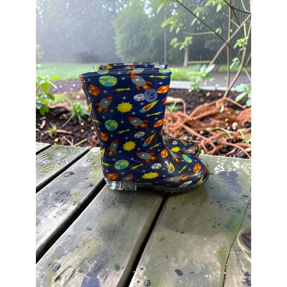 Squiggles NEW Kids Space Rubber Rain boots Size 9-10 Pull on Astro Blue Planets